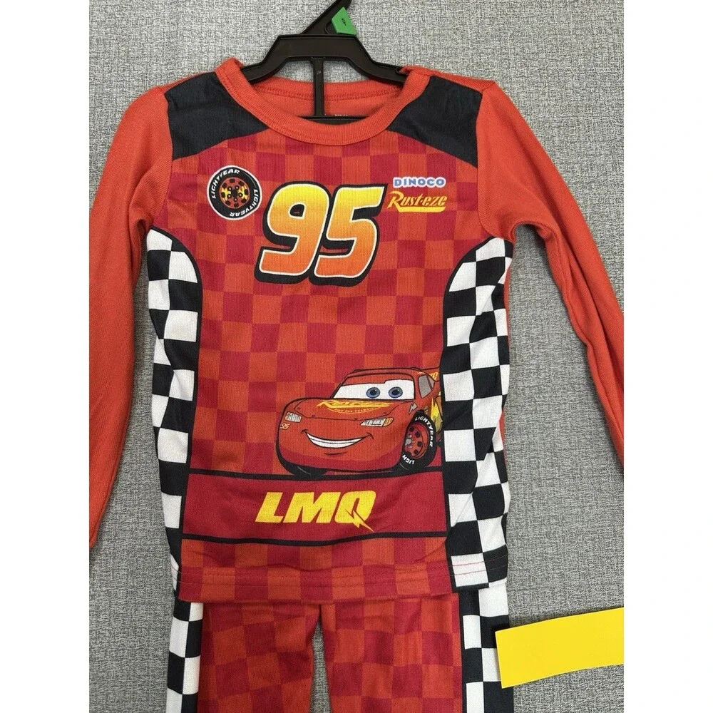 Disney Cars Lightning McQueen Pajamas Set Boys Toddler 5T LMQ - New with Tags